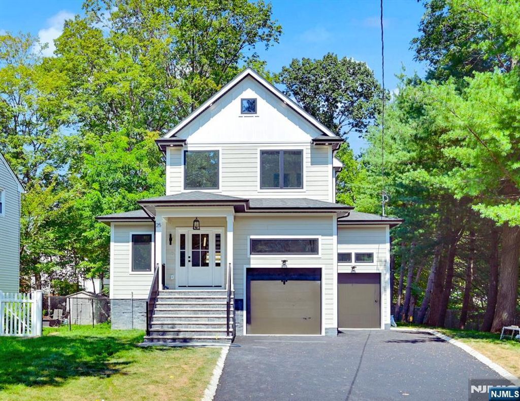 Photo of 25 Wardell Road, Livingston, NJ 07039 (MLS # 25020904)