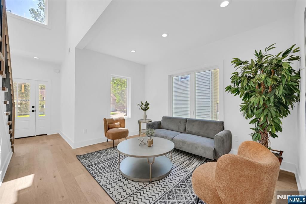 Photo of 25 Wardell Road, Livingston, NJ 07039 (MLS # 25020904)