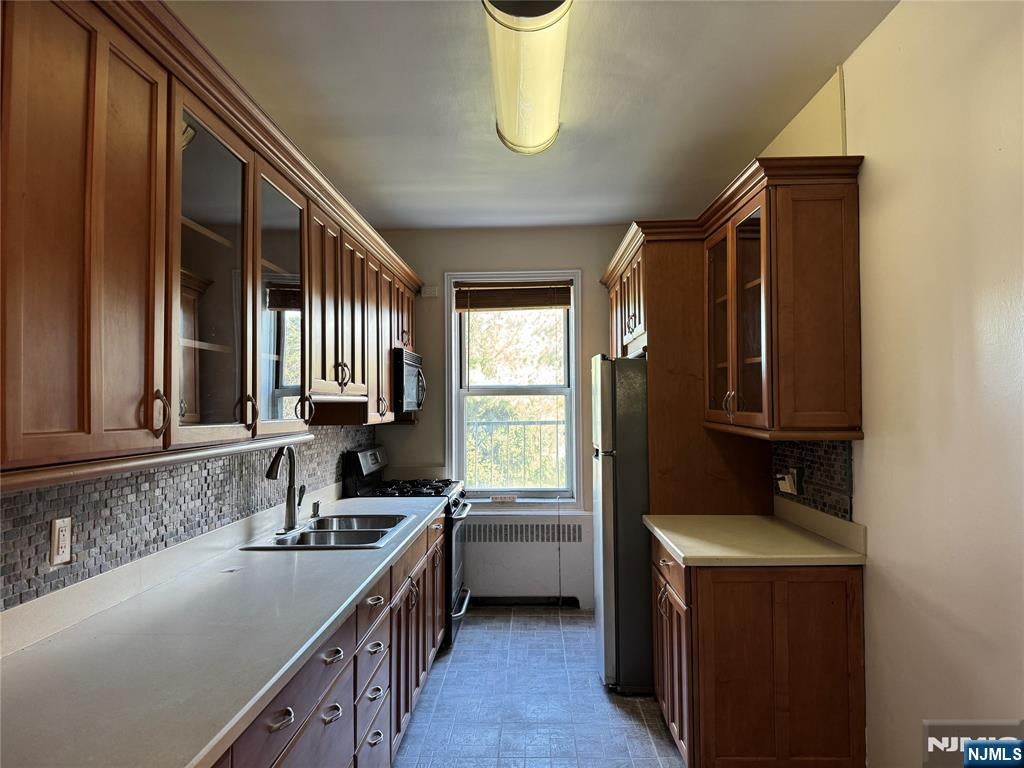 985 Teaneck Road 3K