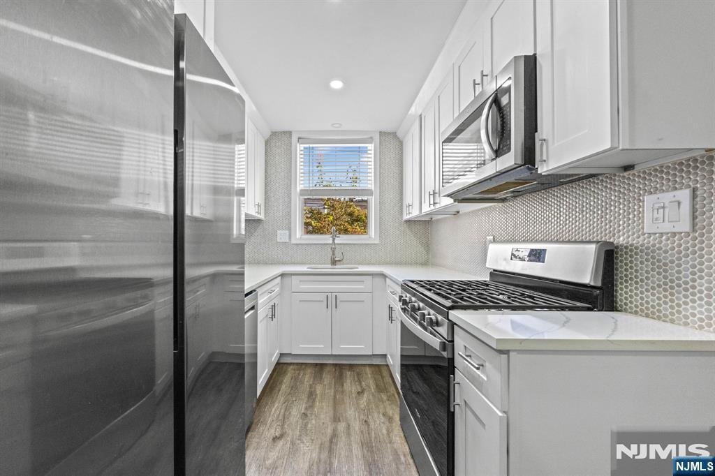 4 Parkside Lane