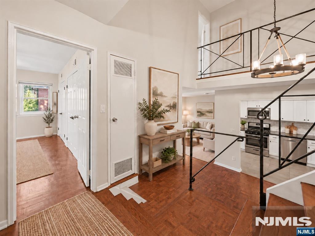 361 Claremont 3