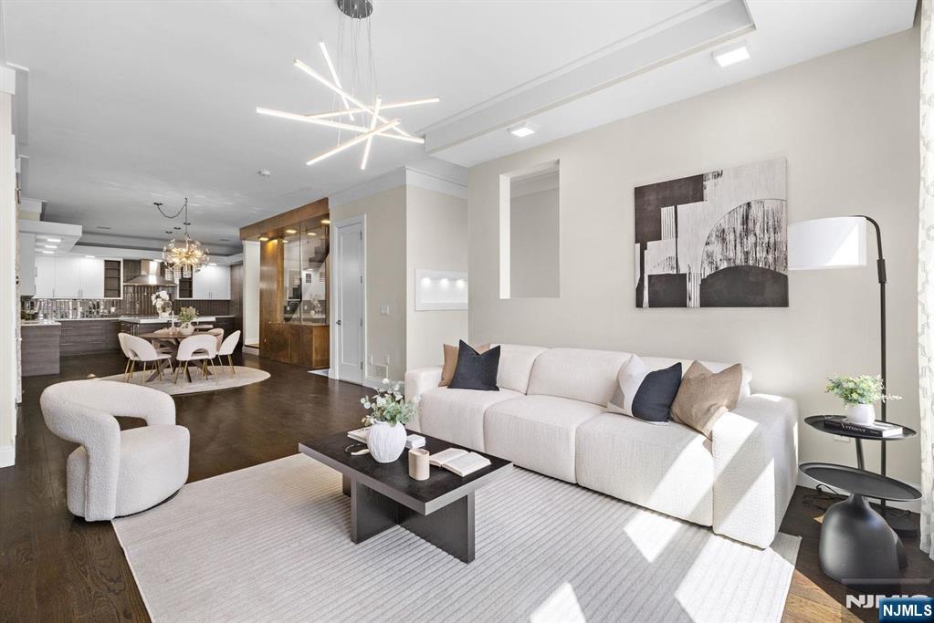 640 Undercliff Avenue