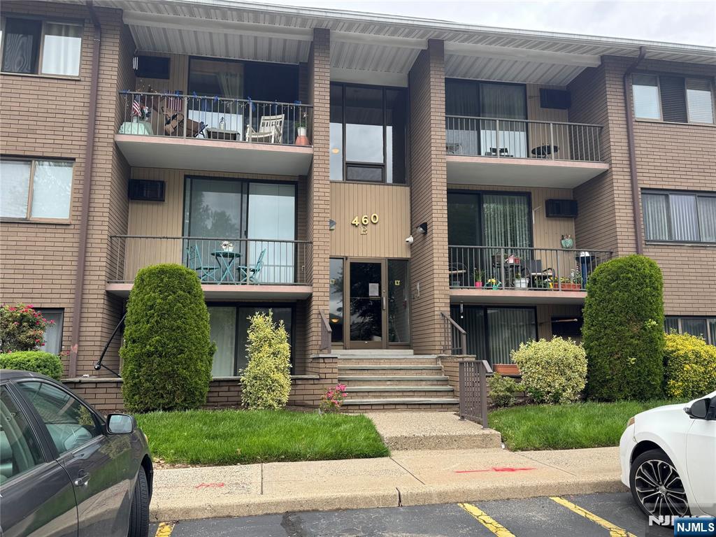 460B Liberty 208