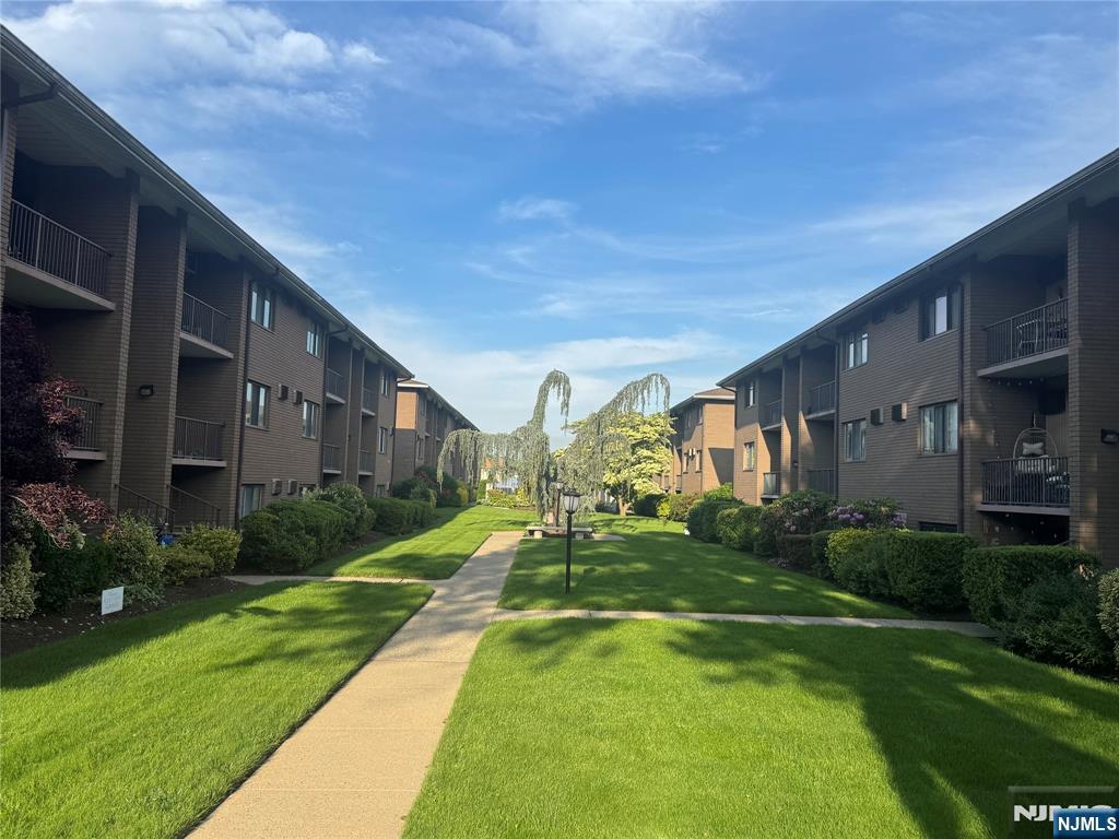 460B Liberty 208