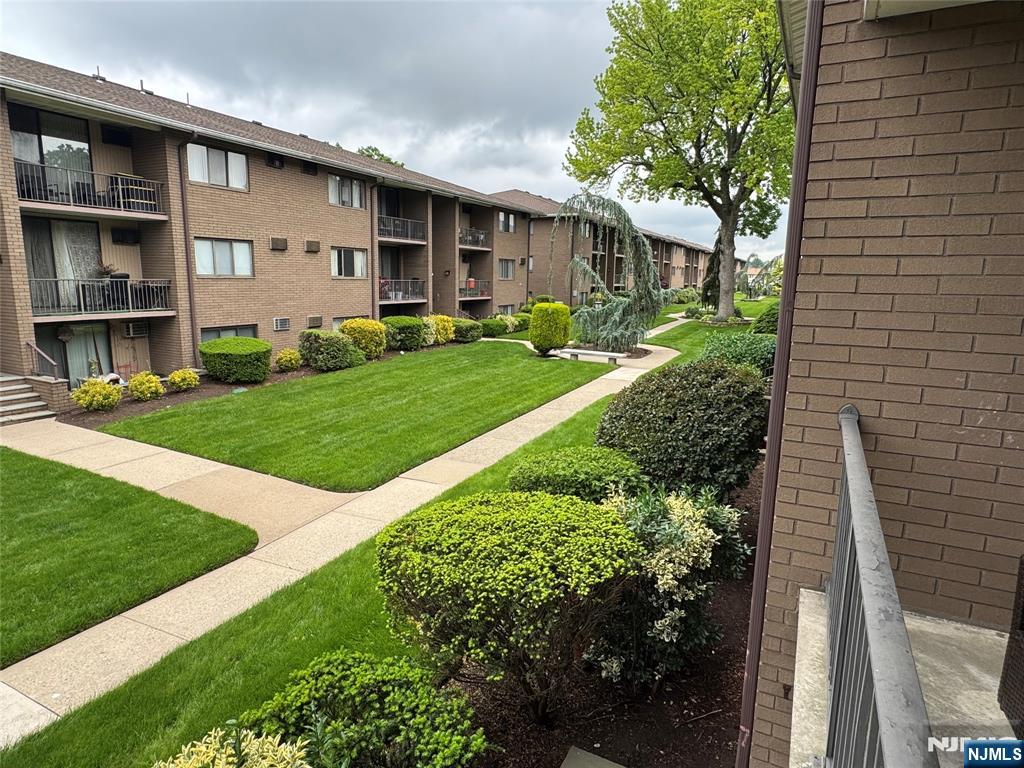 460B Liberty 208