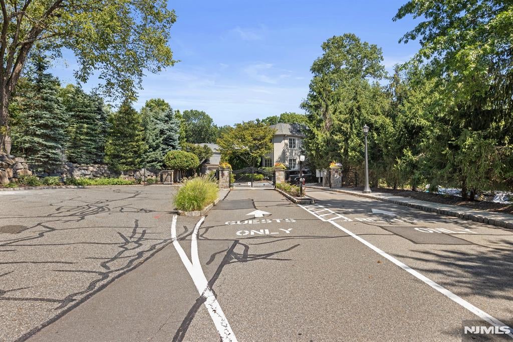311 Bellaire Drive