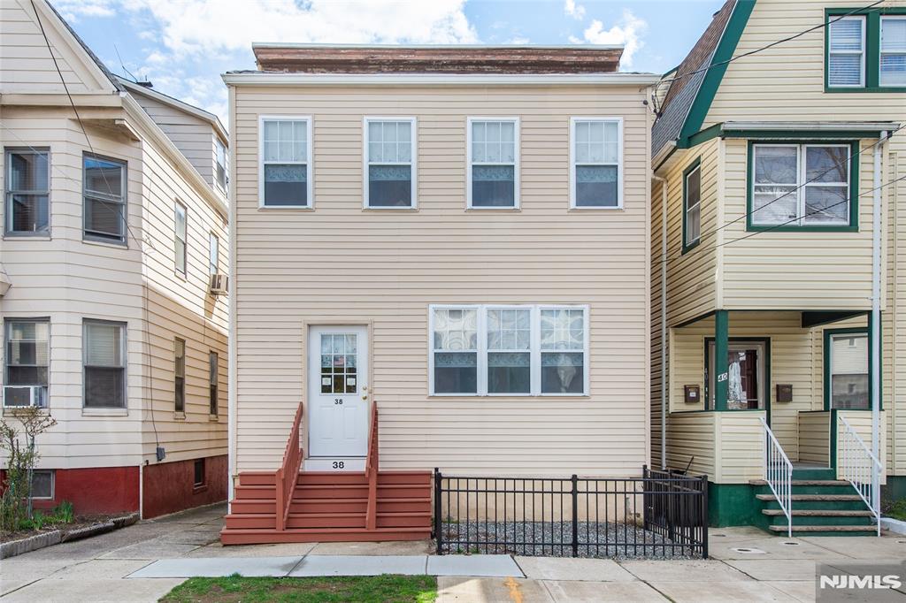 Property for Sale at 38 La France Avenue, Bloomfield, New Jersey - Bedrooms: 3 
Bathrooms: 2 
Rooms: 10  - $412,000