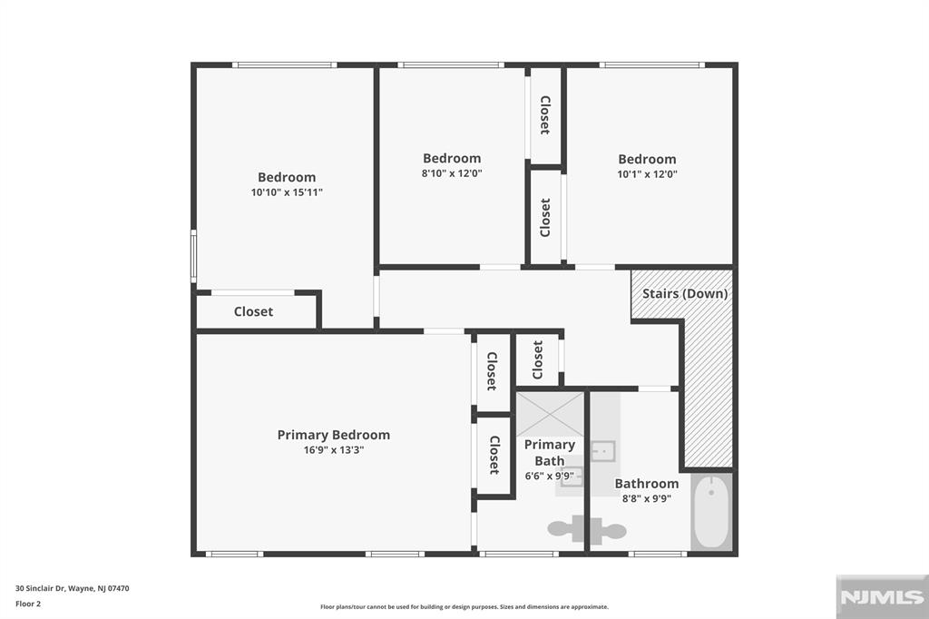 Main image without alt text