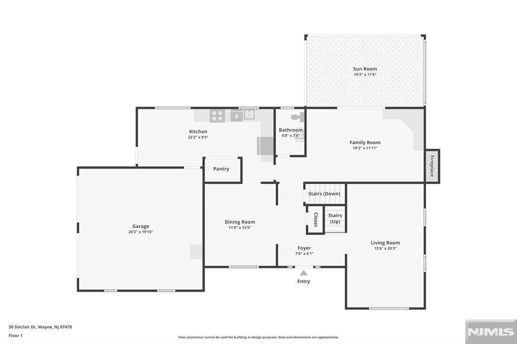 Main image without alt text