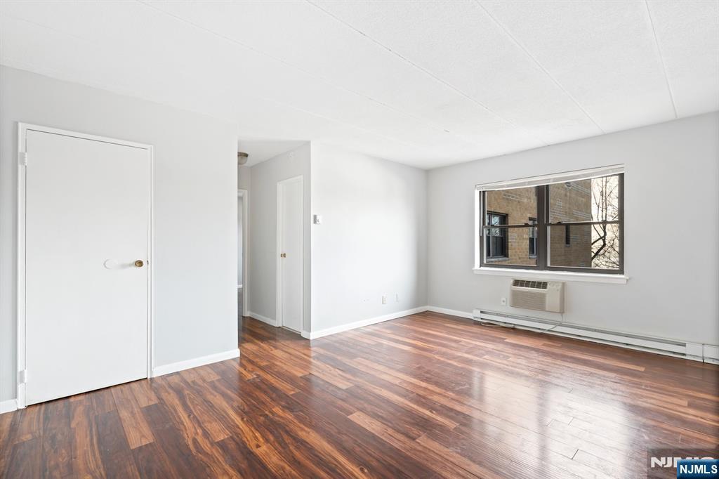 300 Lookout Avenue C4