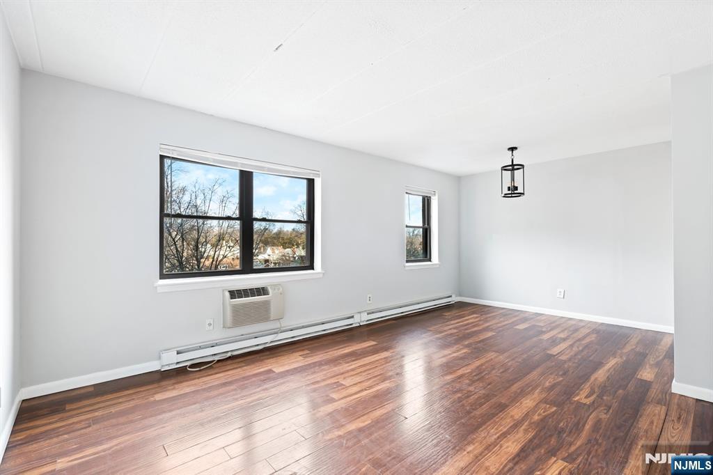 300 Lookout Avenue C4