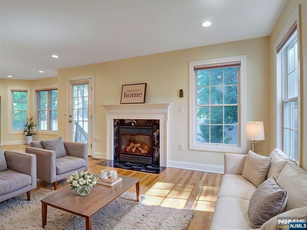 Photo of 15 Woodrow Place, West Caldwell, NJ 07006 (MLS # 26018767)