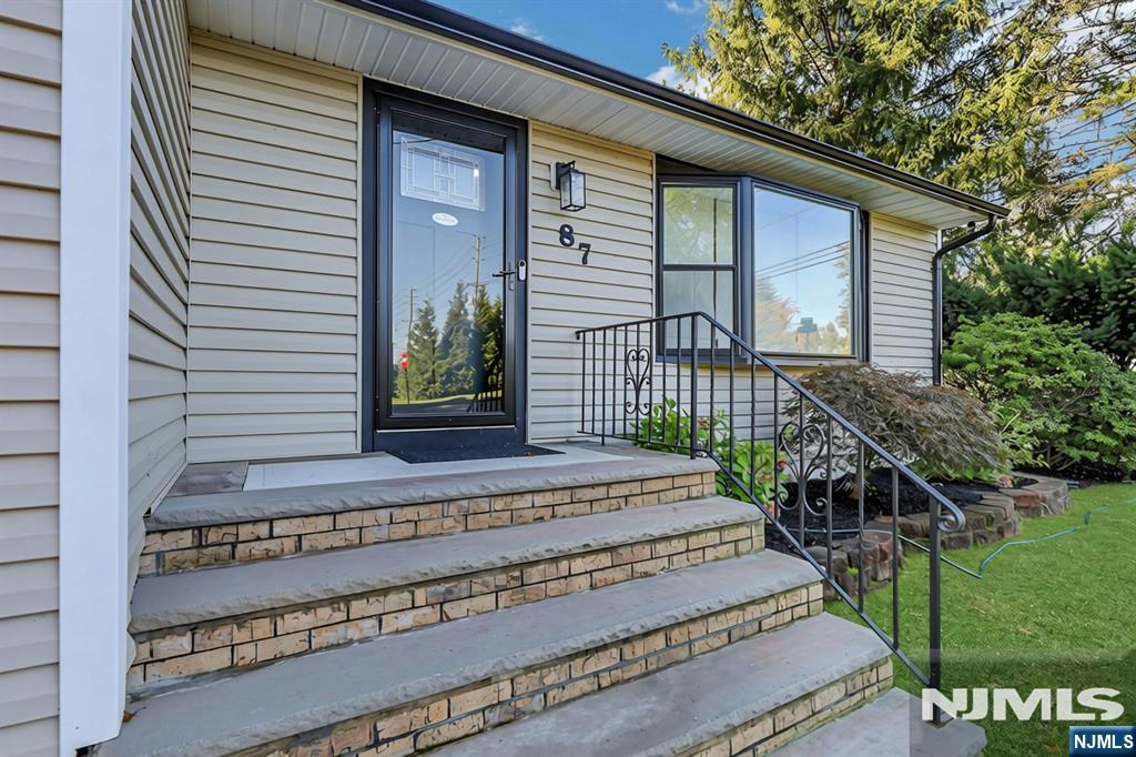 87 Revere Avenue