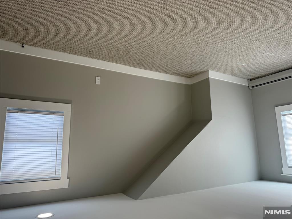 Lodi, New Jersey 07644, United States, 2 Bedrooms Bedrooms, ,1 BathroomBathrooms,Residential,Active,170934