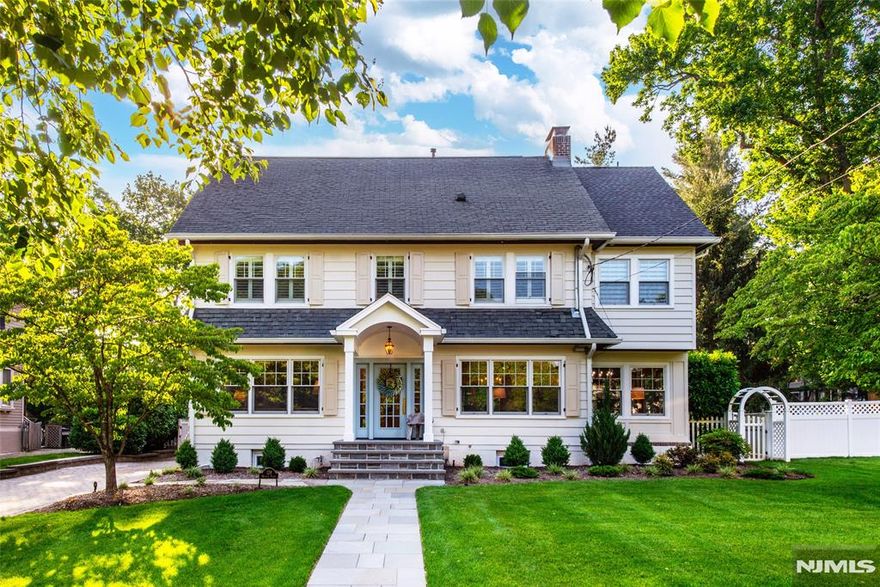 WELCOME TO 128 MELROSE PLACE, A BEAUTIFULLY EXPANDED & RENOVATED CTR HALL COLONIAL IN ONE OF RIDGEWOODâ€™S MOST SOUGHT-AFTER NEIGHBORHOODs. THIS HOME FEATURES HIGH CEILINGS, NEW WINDOWS & NEW OAK HARDWOOD FLRS . THE GRACIOUS CTR HALL LEADS TO A FRONT-TO-BACK LR W/ FPLC & ELEGANT, LIGHT-FILLED FORMAL DINING RM. FAMILY ROOM W/ SLIDERS AND A SWING DOOR OPENS TO AN EXPANSIVE, UPDATED CHEF'S KIT W/ NEW APPLIANCES, 3 OVENS, 2 DISHWASHERS, PANTRY & OVERSIZED ISLAND W/SEATING FOR 6 PPL. DIRECT ACCESS TO LARGE FLAT FENCED YARD/PATIOâ€”PERFECT FOR DAILY LIVING & ENTERTAINING. PWDR RM & SIDE ENTRY COMPLETE MAIN LIVING AREA. UPSTAIRS OFFERS A SERENE PRIMARY SUITE W/ RENOVATED BATH, CUSTOM BUILT-INS & WIC, PLUS 2 GENEROUS BEDROOMS & FULL HALL BATH. 3RD FL ADDS FLEXIBILITY W/ 2 MORE BEDROOMS, FULL BATH, CEDAR CLOSET & HOME OFFICEâ€”IDEAL FOR TEENS, WORK FROM HOME OR EXTENDED FAMILY. LOWER LEVEL FEATURES HIGH CEILINGS, LAUNDRY AREA & SPACE FOR REC RM OR GYM. ADD'L HIGHLIGHTS: ALL NEW SYSTEMS, 3-ZONE HVAC, NEW FRONT STEPS/WALKWAY & FLAT LANDSCAPED YARD. CLOSE TO RIDGEWOODâ€™S VIBRANT DOWNTOWN AND SCHOOLS. TURNKEY OPPORTUNITY IN PRIME LOCATION.