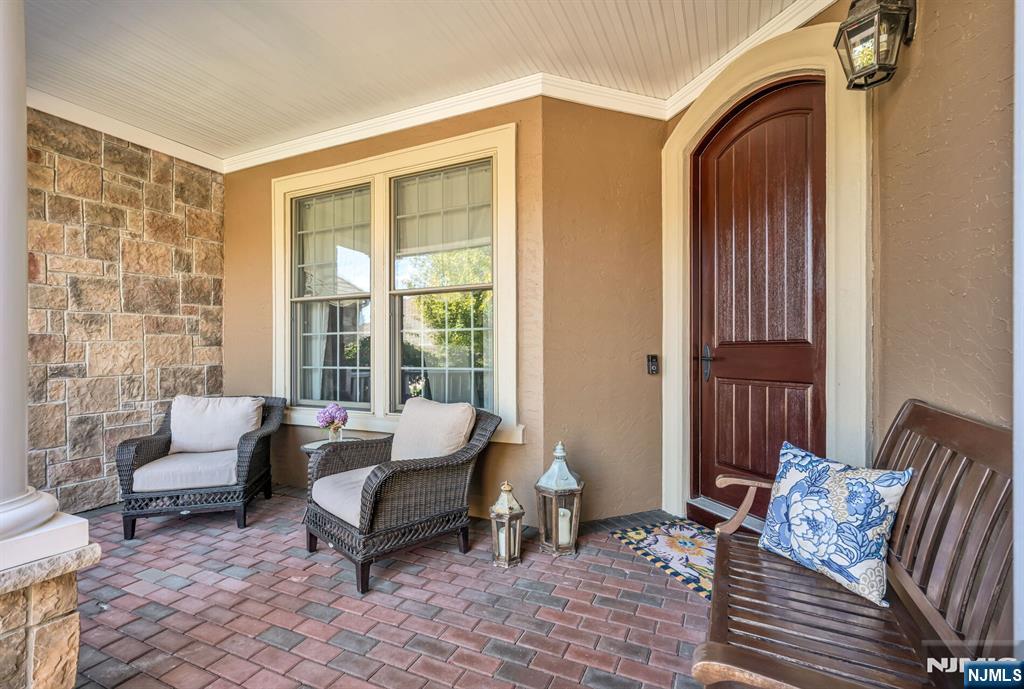 107 Windsor Lane