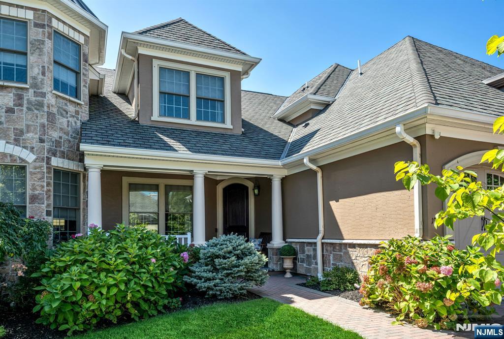 107 Windsor Lane