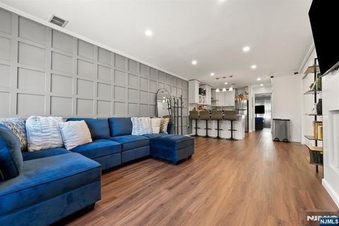 235 Dakota St Unit 10, Paterson, NJ 07503 - MLS#: 25014318