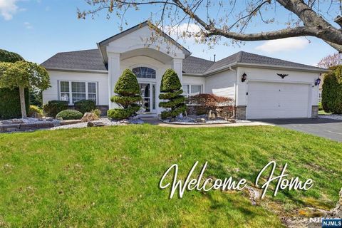 11 Tuscana Court Manchester NJ 08759