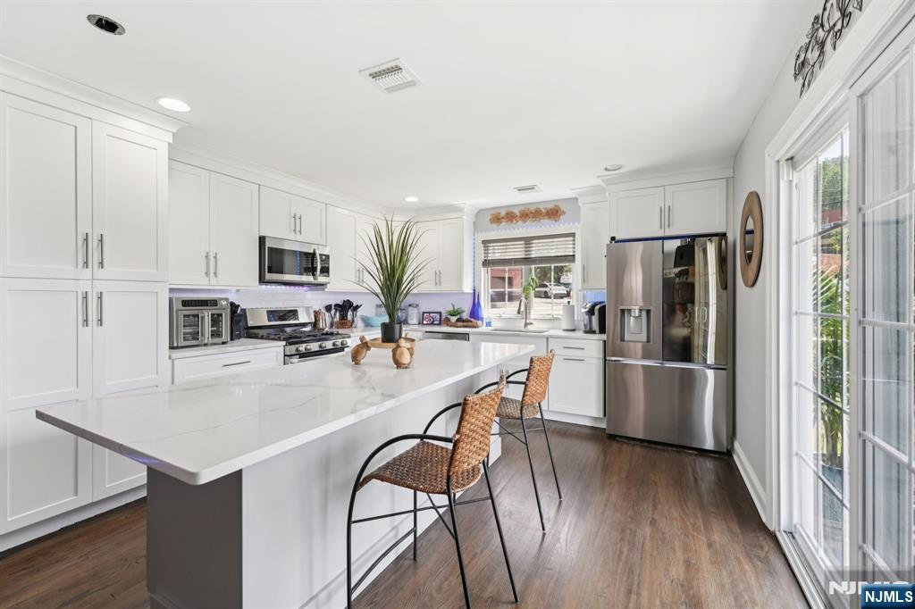 615 Prospect Avenue B