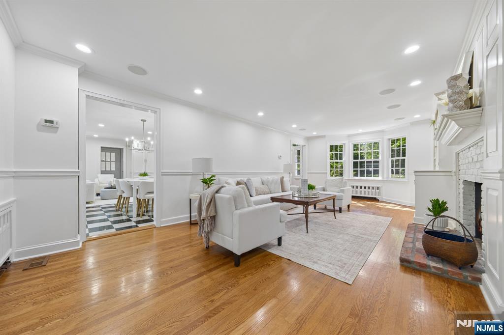 10 Delwick Lane