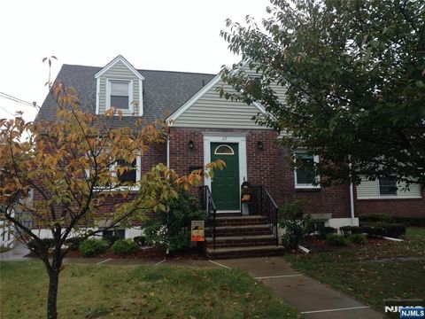 Photo of 25 Druid Ave #2, Dumont, NJ 07628 (MLS # 26005327)