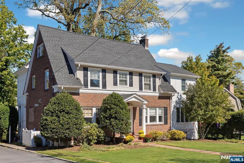 Photo of 7 Wellesley Road, Montclair, NJ 07043 (MLS # 25036007)