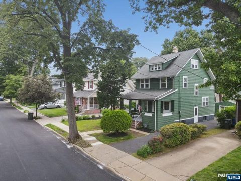 Photo of 42 Walnut Street, Rutherford, NJ 07070 (MLS # 26009416)