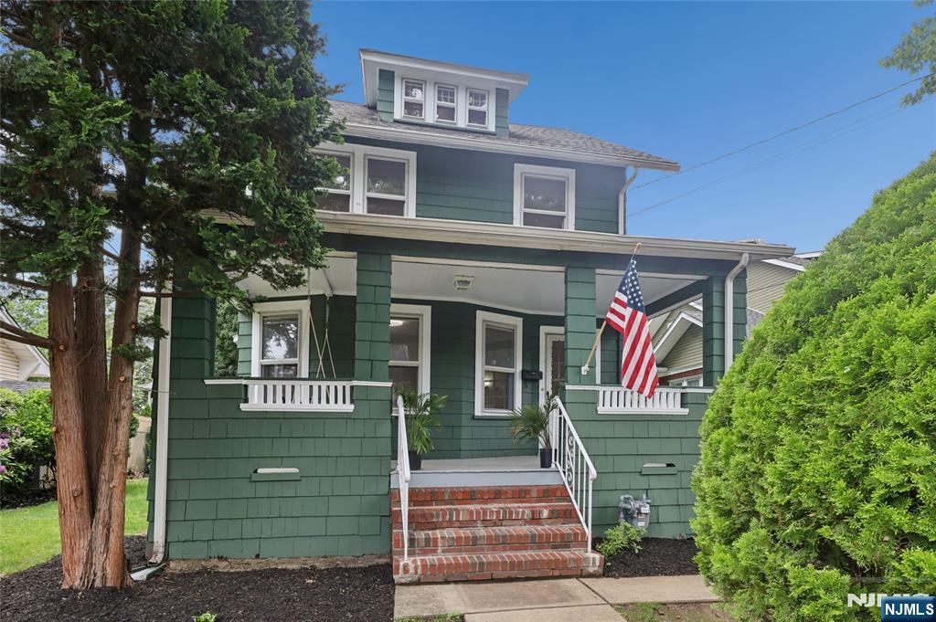 42 Walnut Street