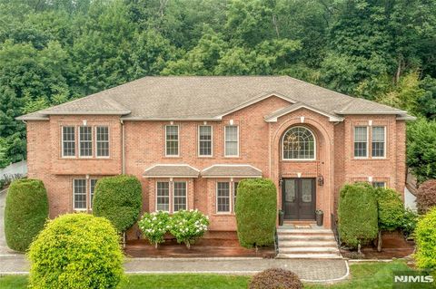Photo of 38 Glenwood Avenue, Demarest, NJ 07627 (MLS # 26026828)