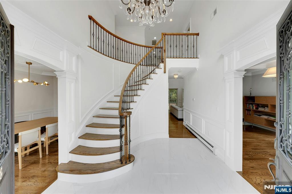 38 Glenwood Avenue
