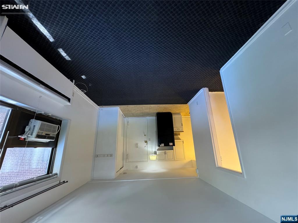411 Park 2J