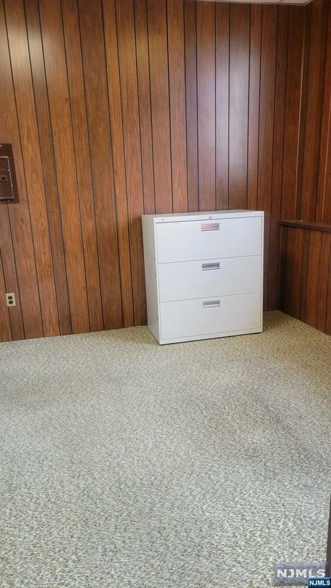 595 Broad Avenue 8 Ridgefield NJ 07657