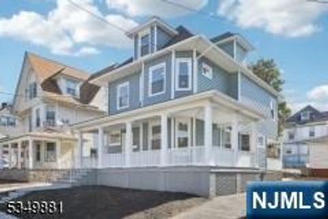 733 Lake Street, Newark, NJ 07104 - MLS#: 25011733