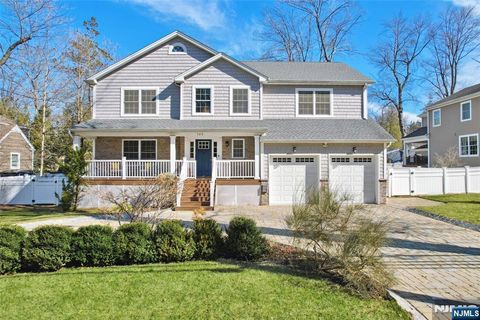 766 Oradell Avenue Oradell NJ 07649
