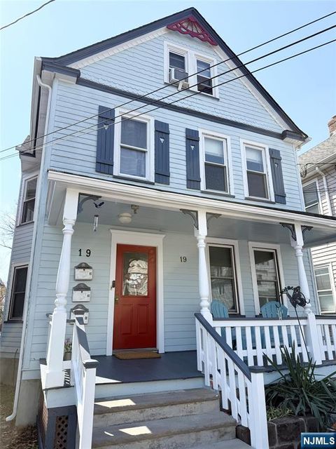 Photo of 19 Sylvan Place, Montclair, NJ 07042 (MLS # 26010224)