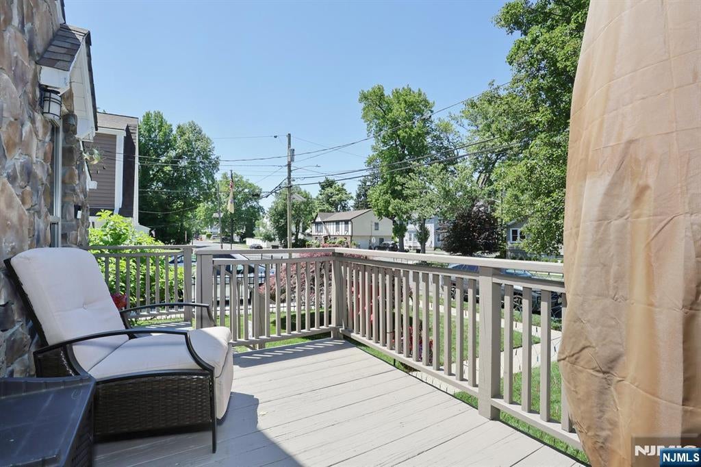 305 Depew Street