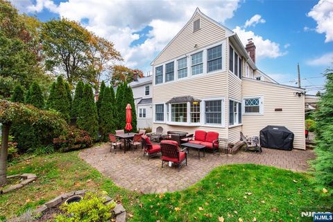 Photo of 16 Sussex Road, Clifton, NJ 07012 (MLS # 25038527) Photo of 16 Sussex Road, Clifton, NJ 07012 (MLS # 25038527)