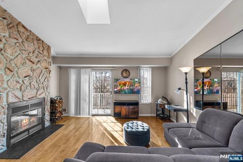 753 Summer 3D Newark NJ 07104