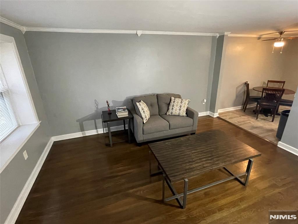 130 Glenbrook Parkway 5E