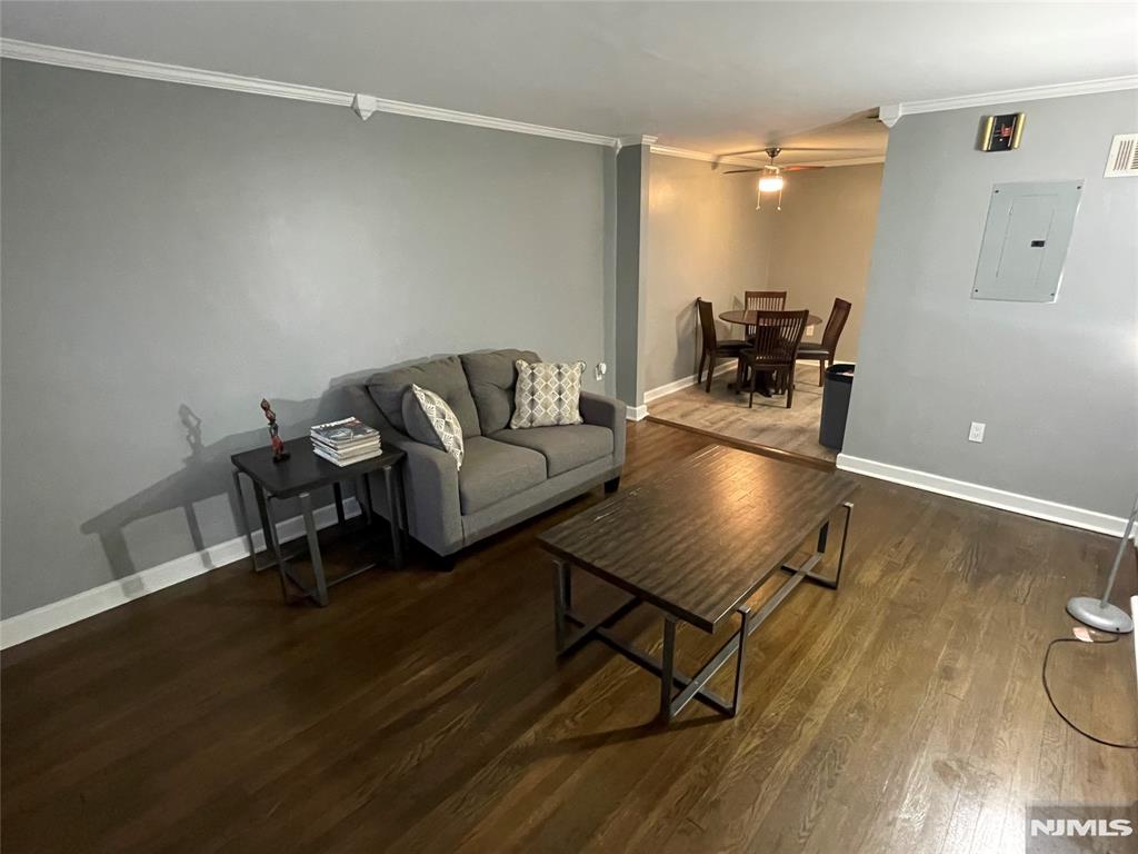 130 Glenbrook Parkway 5E