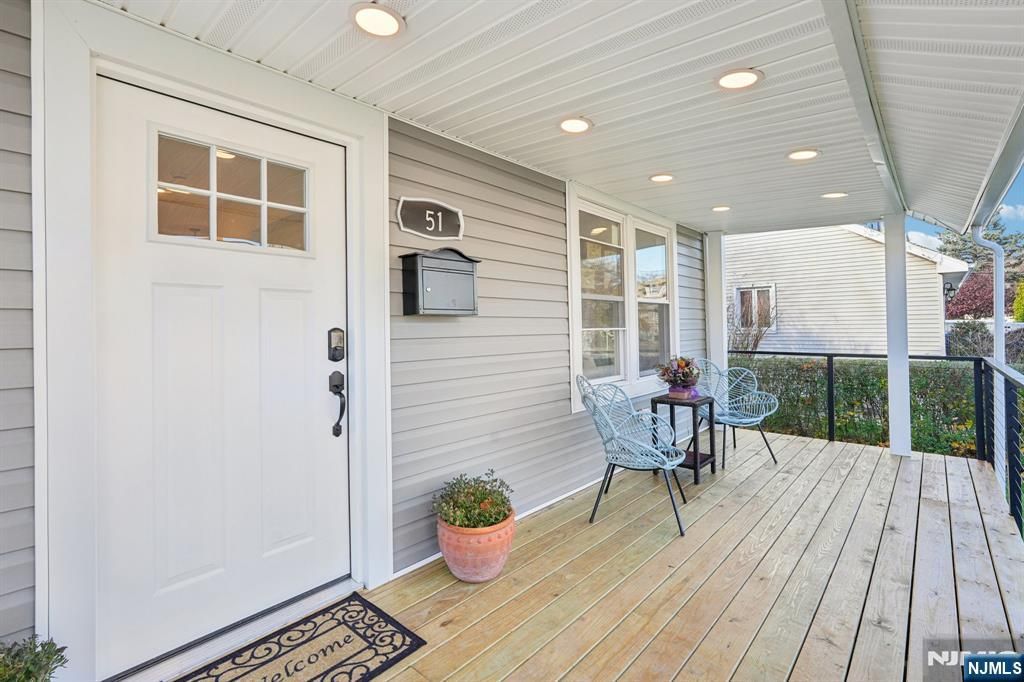 Photo of 51 Highland Place, Ridgefield Park, NJ 07660 (MLS # 25040860)