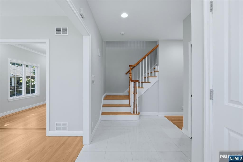 137 6th Street