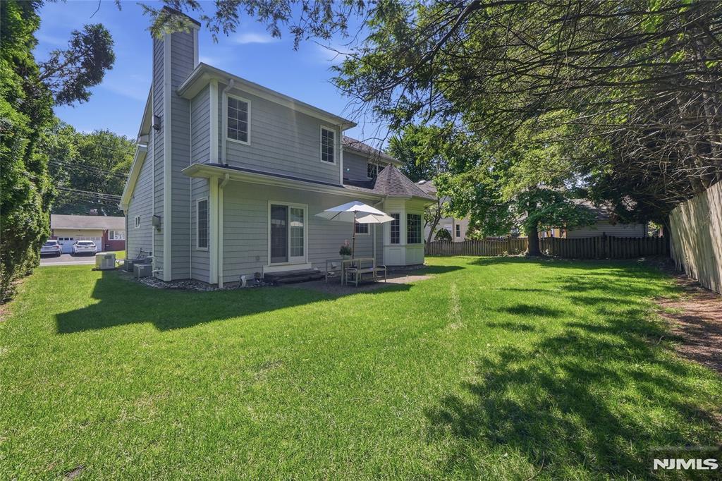 137 6th Street