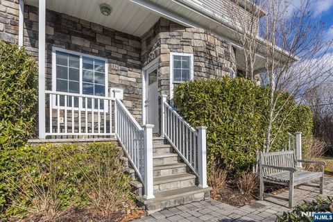 Photo of 132 N Fullerton Ave, Montclair, NJ 07042 (MLS # 26019483)