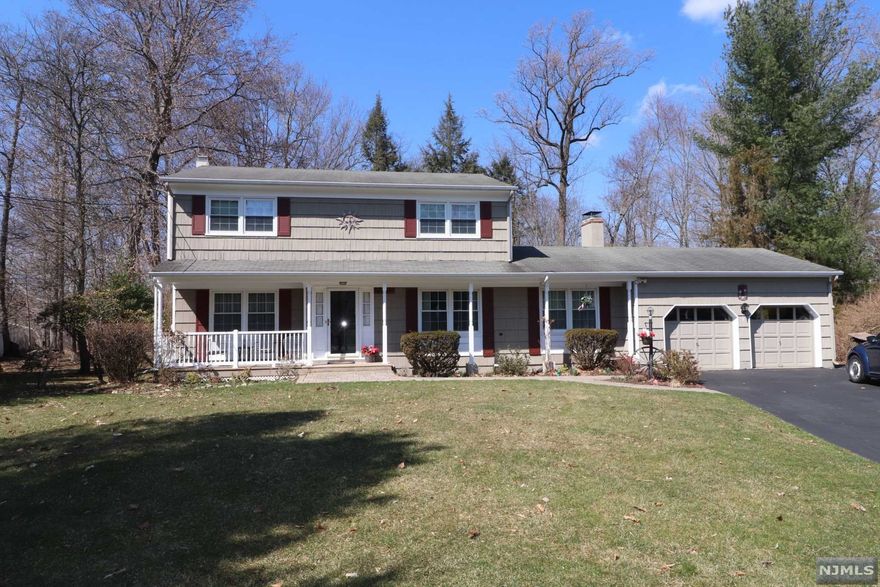 Welcome to 7 Hopi Court, offered for the first time by the original owners since 1970. Located in the coveted Indian Trail Village area (Manito School District). Situated on an expansive private lot on a beautiful cul-de-sac. The rear yard is both large and private- soccer anyone?! Take in the deep rear woods which offers an exploration of nature and privacy. -In the Seller's words- "Come sit on our front porch, enjoy the avian activity and often our animal guests. It's a home where all were welcomed and love and happiness flourished and will hopefully continue to endure."