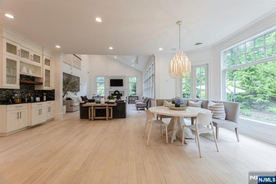 3 Bridle Way