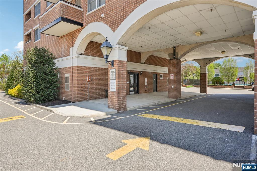 44 Iron Forge Square 44