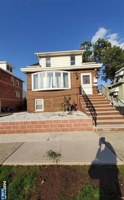 Photo of 613 3rd Ave, Lyndhurst, NJ 07071 (MLS # 26005165)