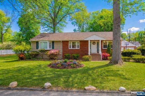 Photo of 74 Armstrong Avenue, Wayne, NJ 07470 (MLS # 26018492)